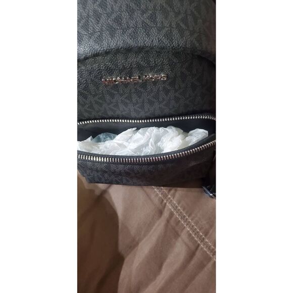 NEW WITH TAGS MICHAEL KORS BACKPACK PURSE main image 7